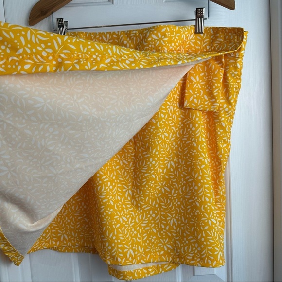 Rip Skirt Hawaii Women's Wrap Skirt, Damask Citrus,  Length 2 EUC - Picture 3 of 6